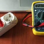 measure the voltage in the outlet