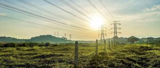 Reactive energy in the power grid
